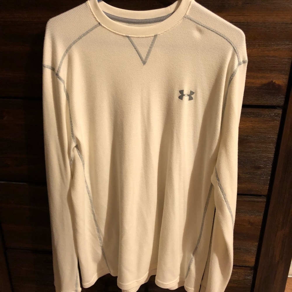 NWOT under armour shirt